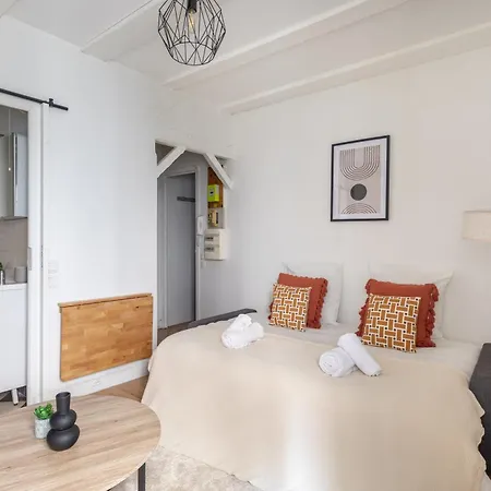 Cozy A Grenelle Clamart